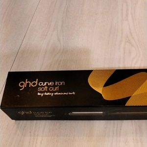 GHD curling iron